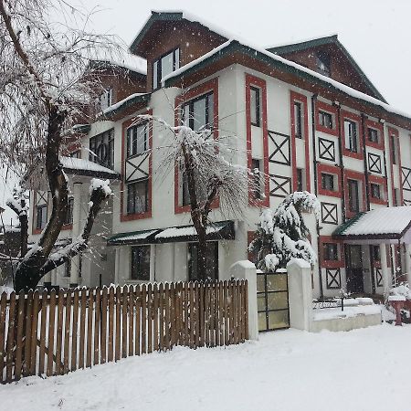 Royal Star Inn Srīnagar Dış mekan fotoğraf