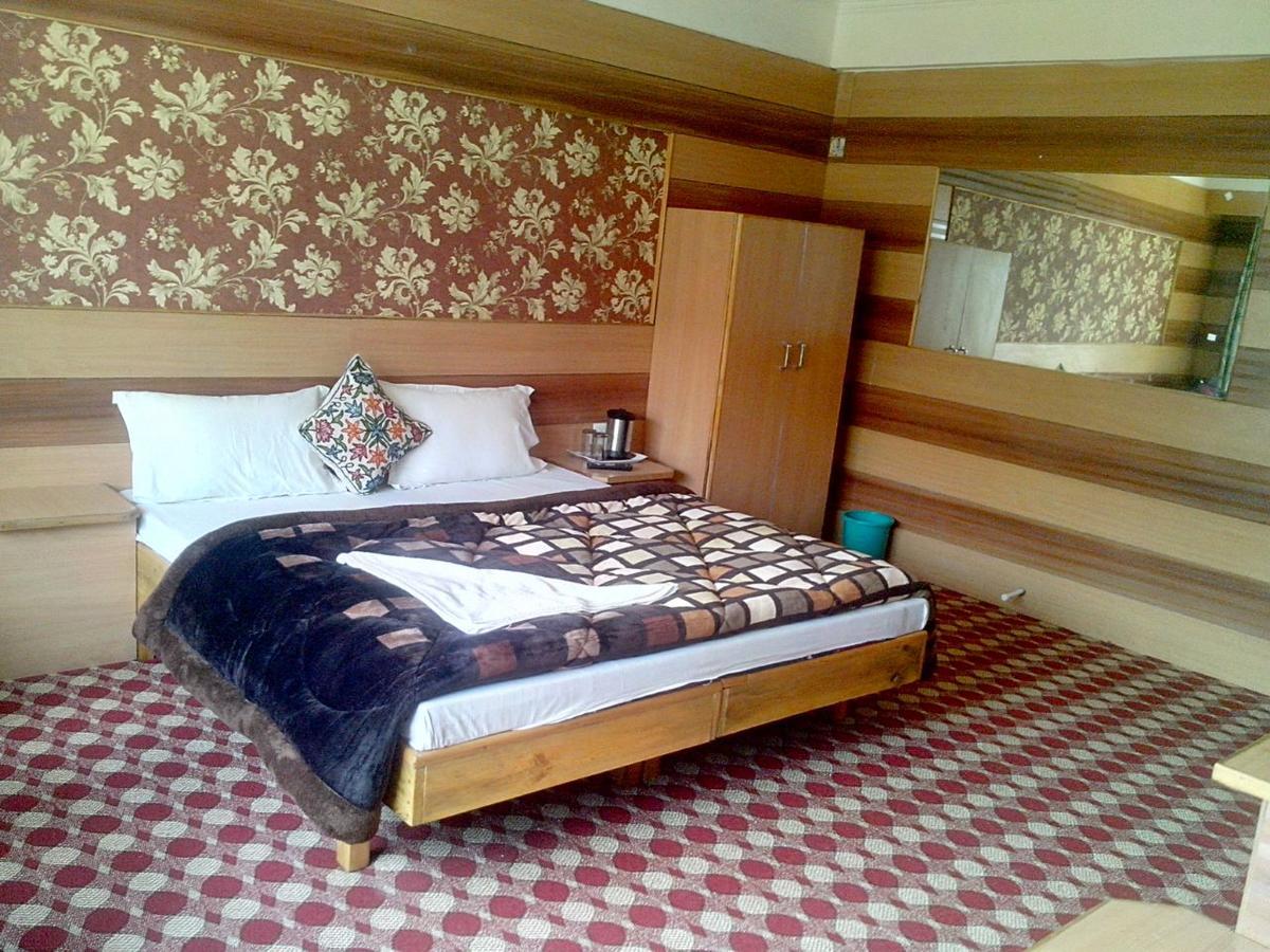 Royal Star Inn Srīnagar Dış mekan fotoğraf