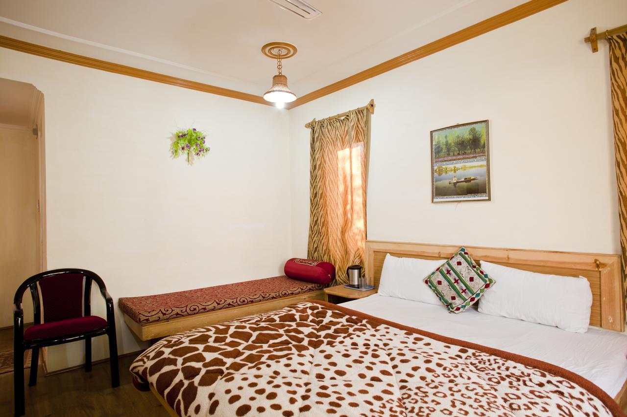 Royal Star Inn Srīnagar Dış mekan fotoğraf